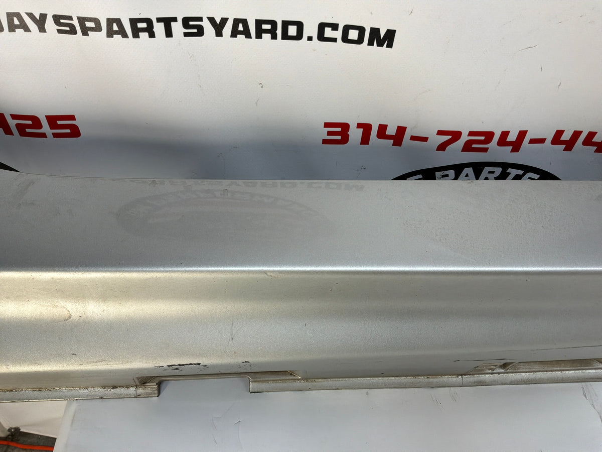 2014 Chevy SS Sedan RH Passenger Rocker Molding Side Skirt Panel Trim Silver OEM
