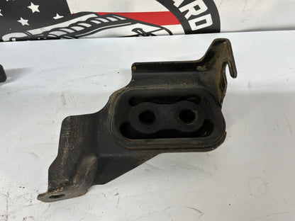 2014 Chevy SS Sedan Exhaust Muffler Hanger Bracket Set OEM