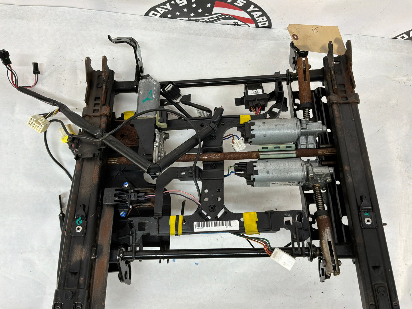 2008 Pontiac G8 Base RH Passenger Front Seat Bottom Frame Rail Motor Set Assembly OEM