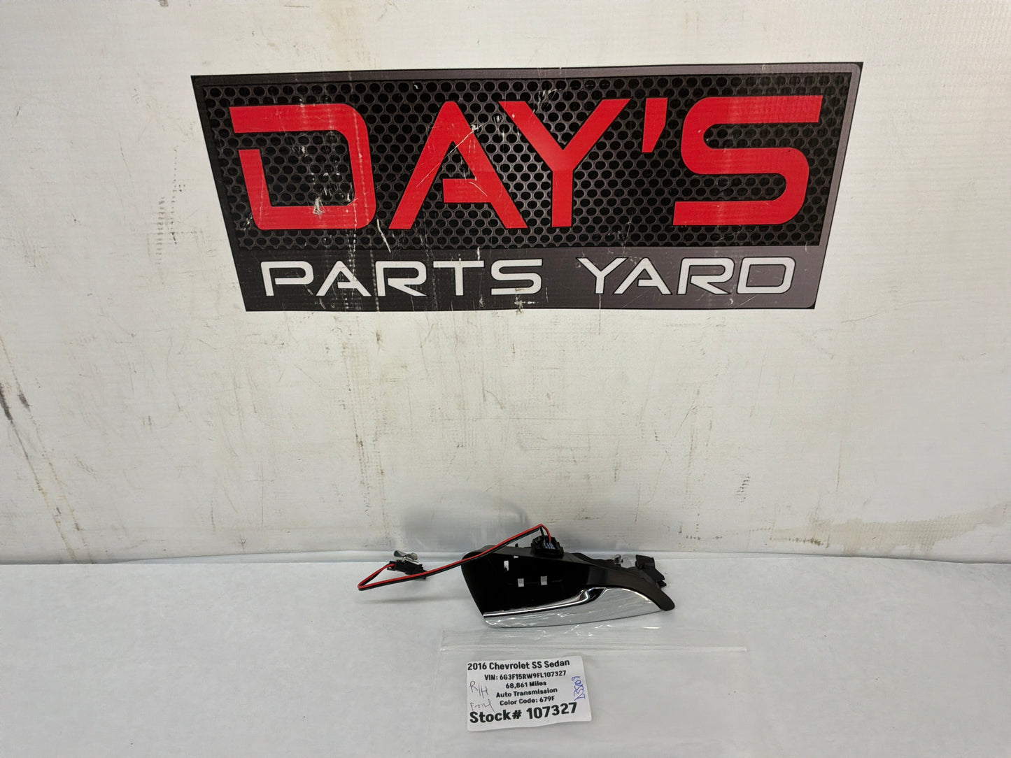 Front rh interior door handle - Day's Parts Yard