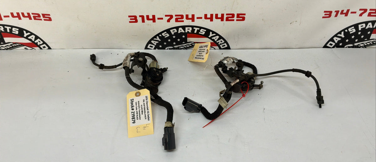2016 Chevy SS Sedan RH & LH Front Suspension Head Lamp Ride Control Height Sensors OEM
