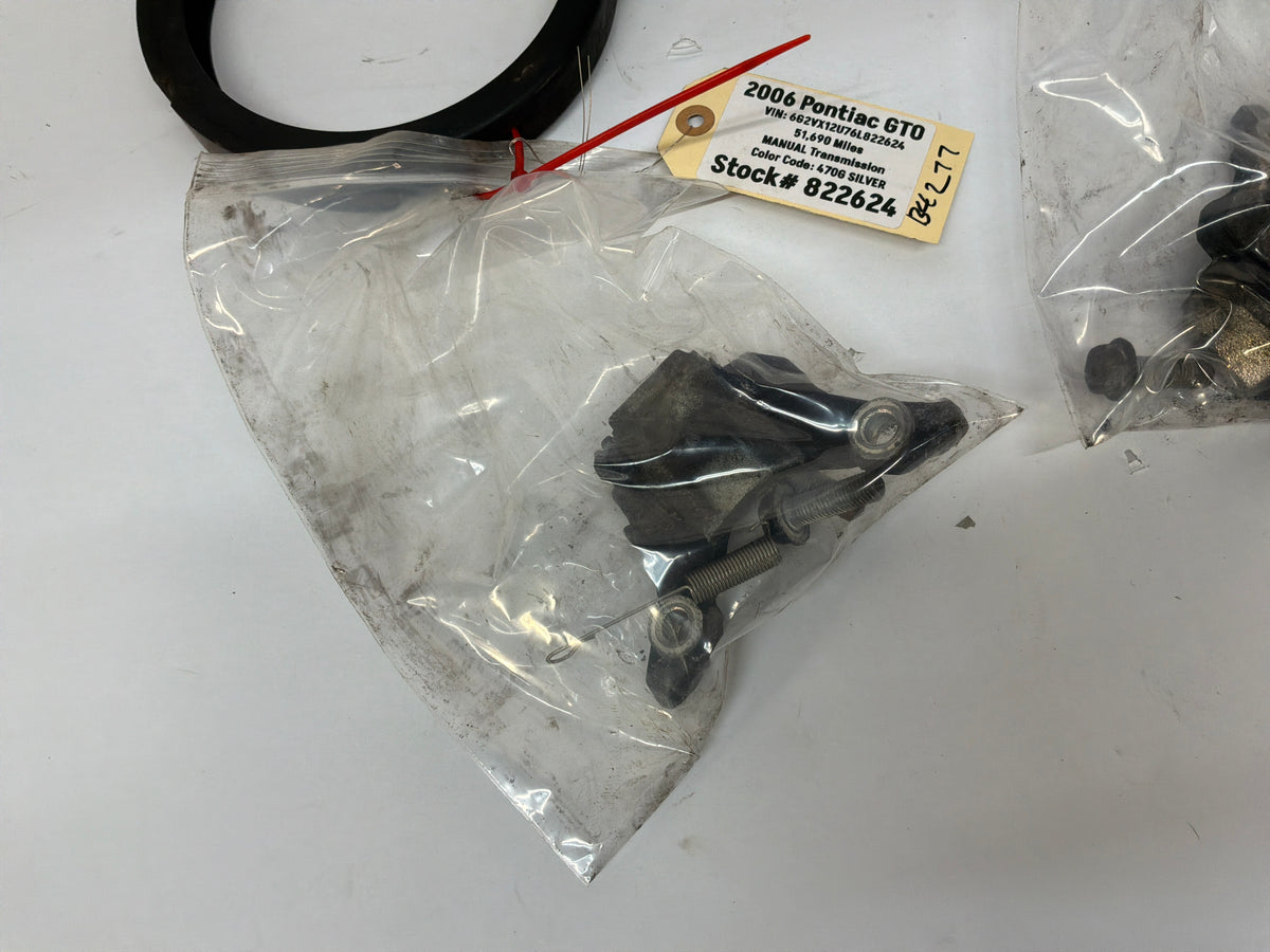 2006 Pontiac GTO Emergency Parking Brake Pad Shoe Assembly Hardware OEM