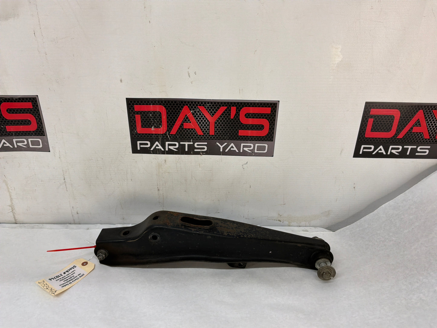 Control arm - Day's Parts Yard