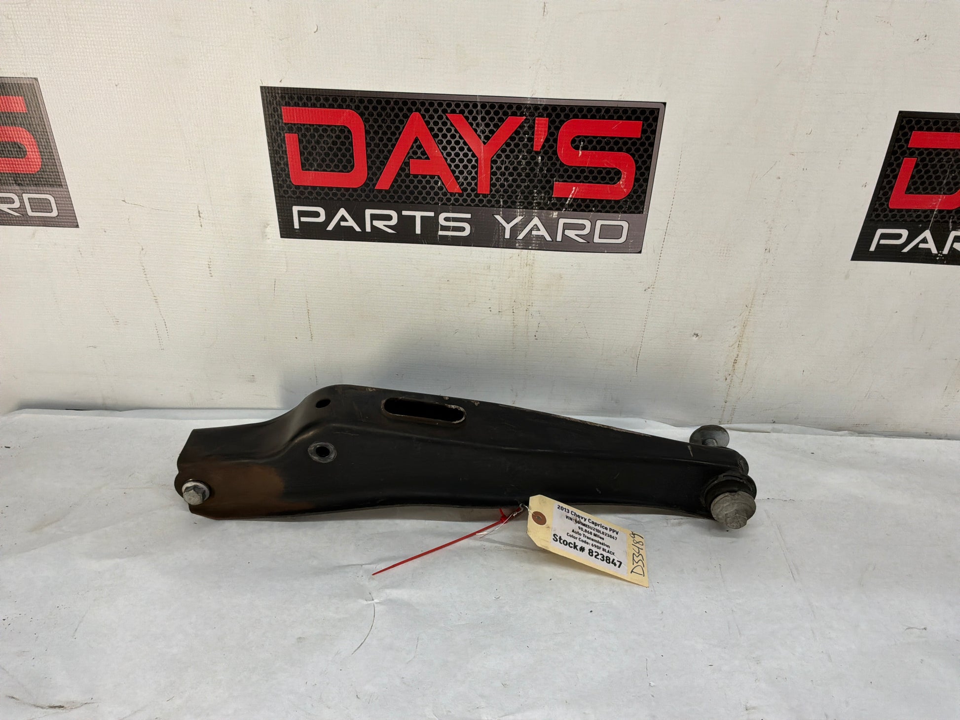 Control arm - Day's Parts Yard