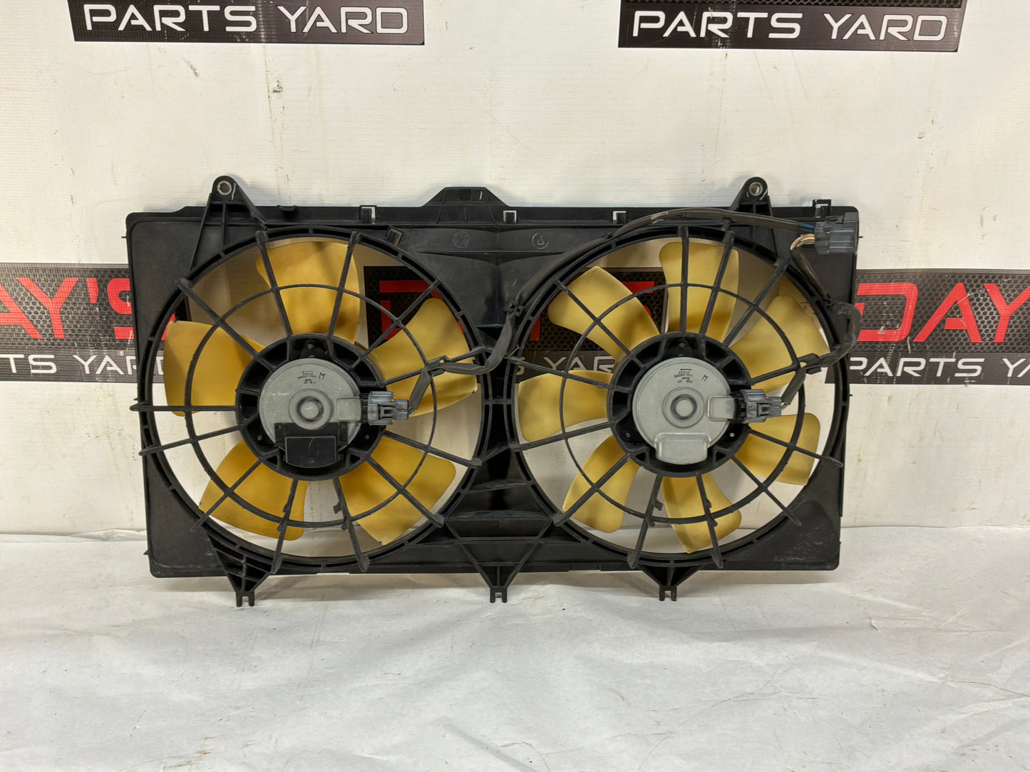 2013 Chevy Caprice PPV Radiator Duel Dual Electric Radiator Cooling Fans OEM - Day's Parts Yard