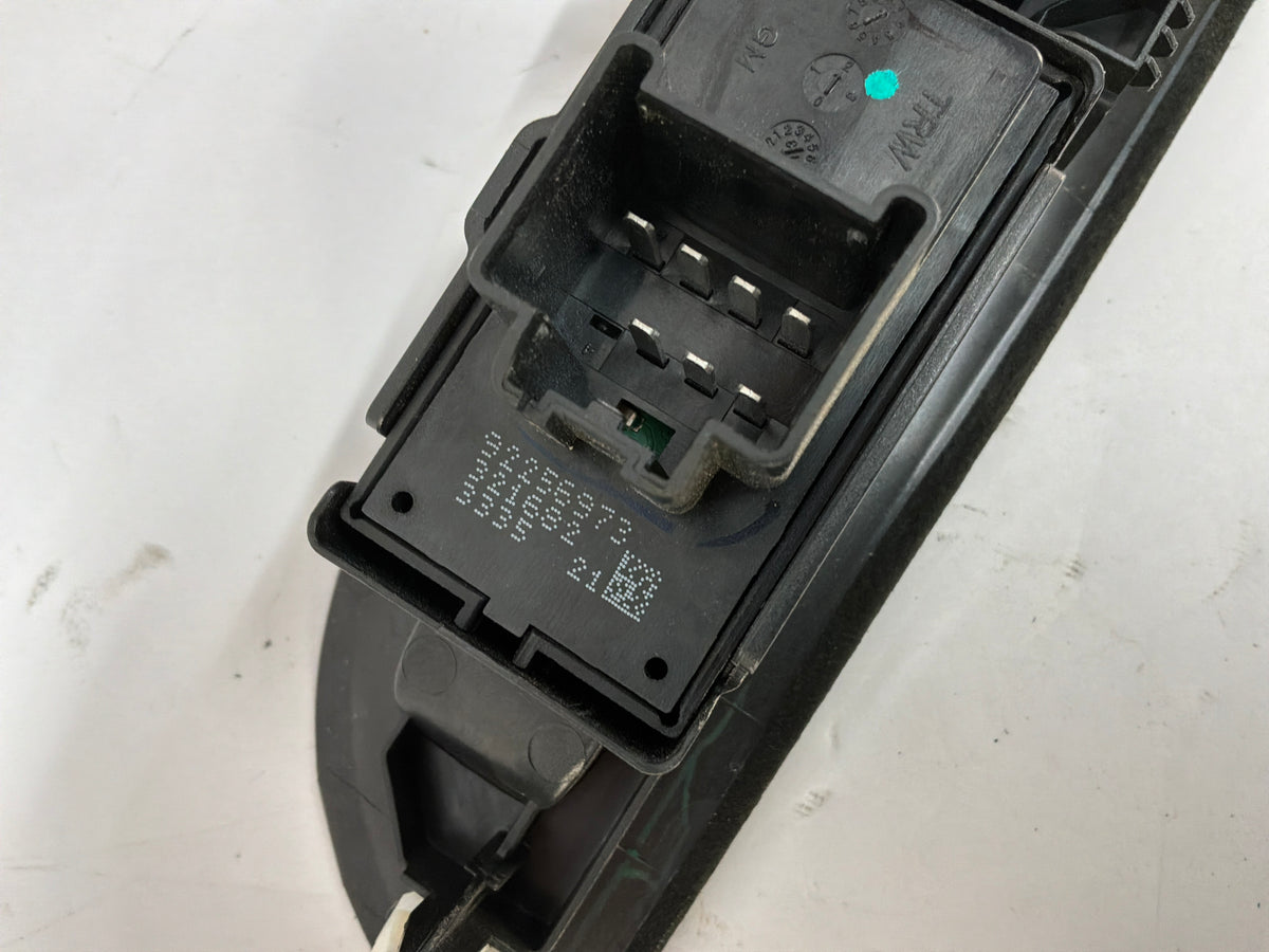 2014 Chevy SS Sedan RH Passenger Rear Window Switch Control Bezel OEM