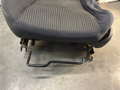 Front seats - Day's Parts Yard