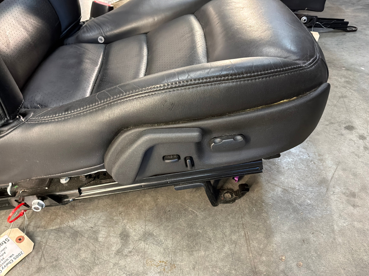Front seats - Day's Parts Yard