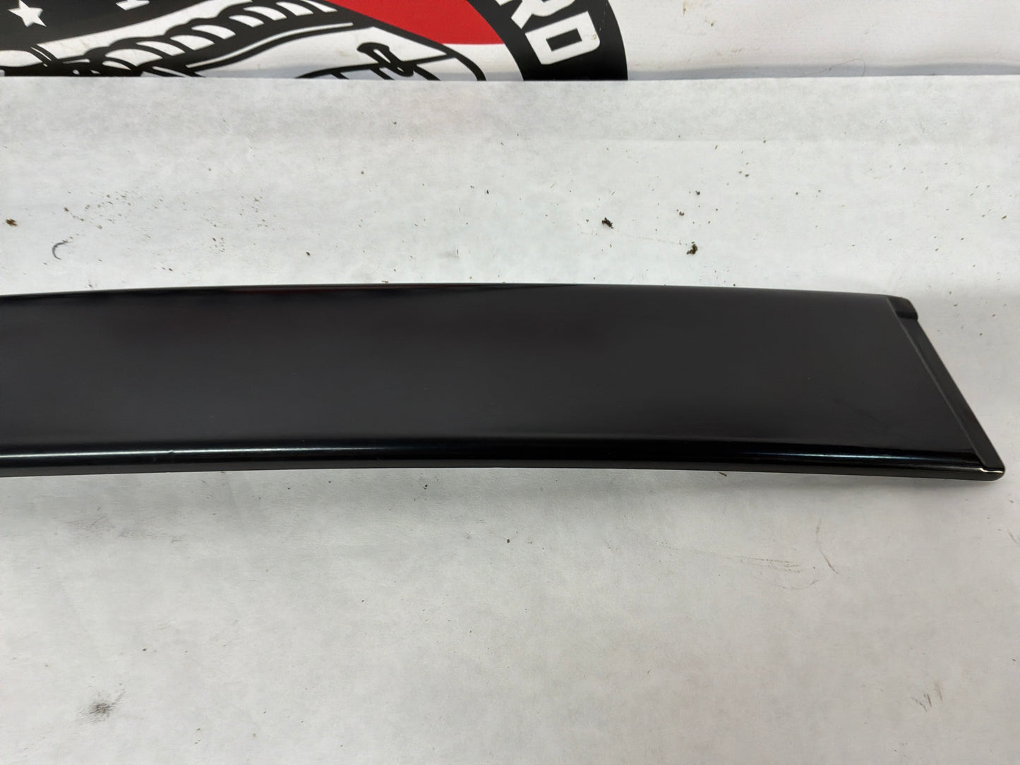 2005 Pontiac GTO LH Driver Exterior B Pillar Window Trim Applique Cover OEM