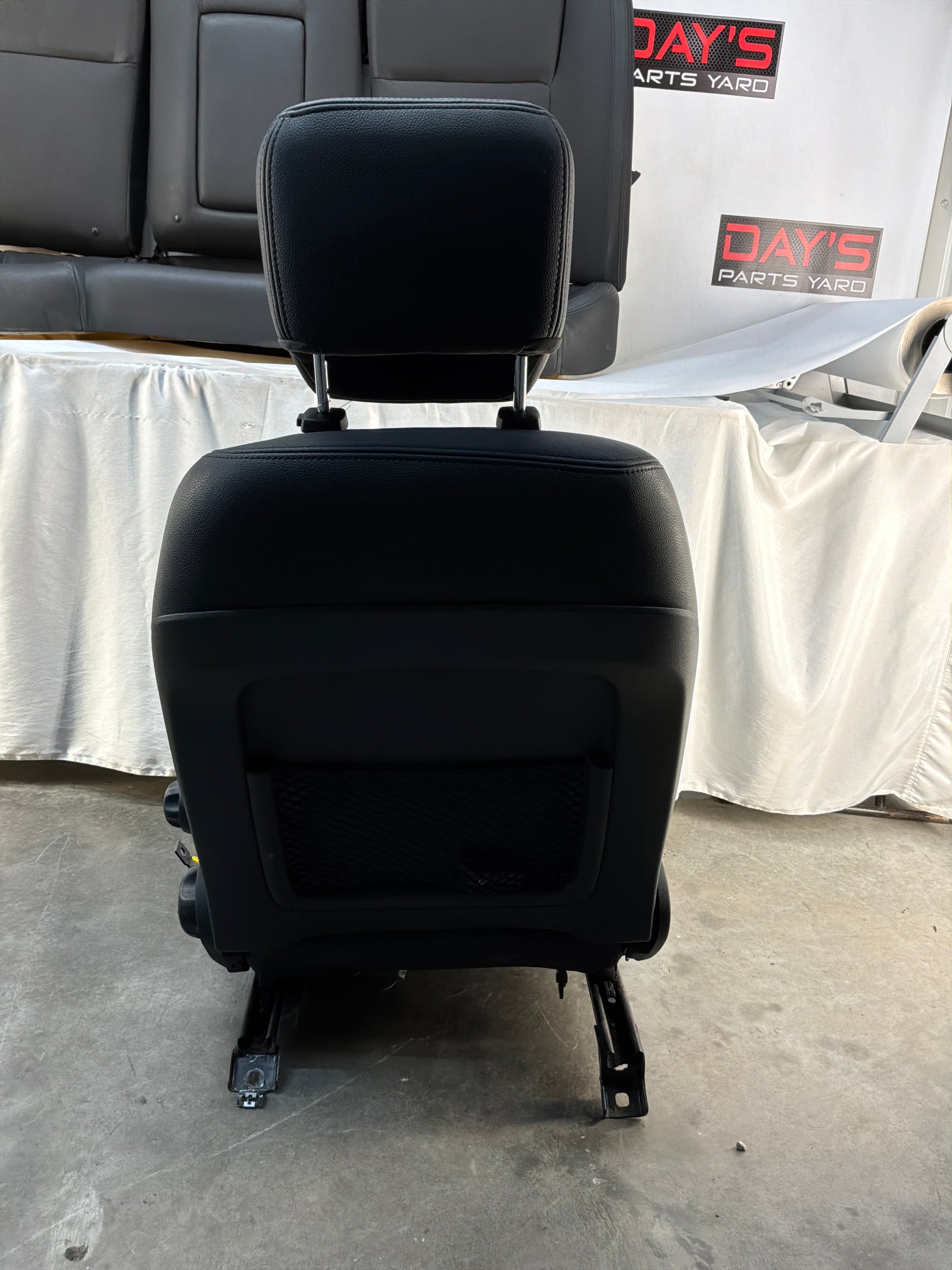 Seats - Day's Parts Yard