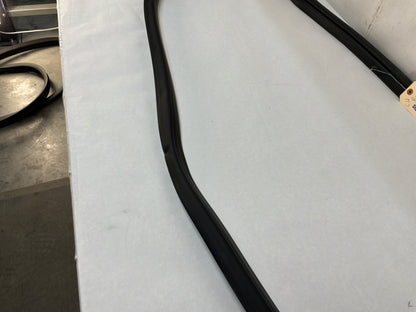 Lh rear door weather strip - Day's Parts Yard