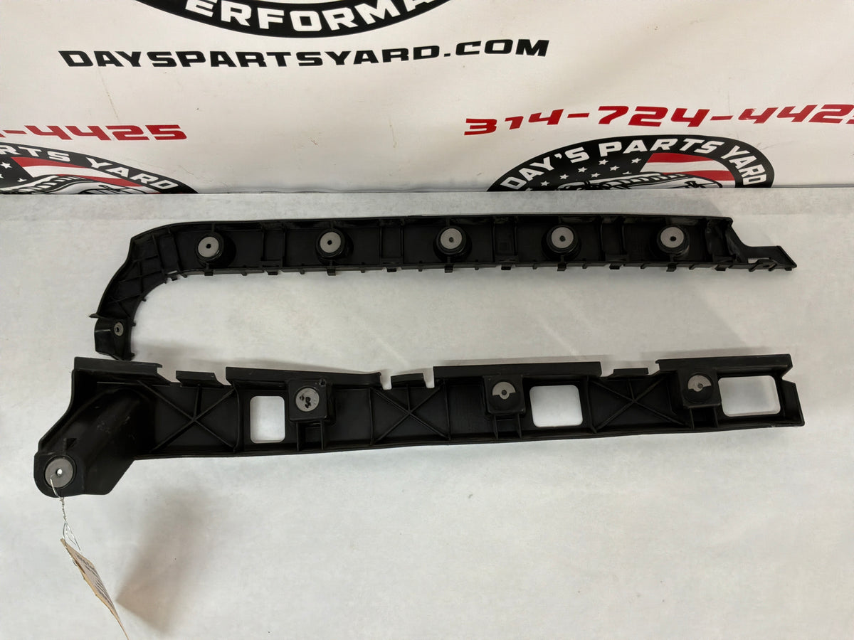 2016 Cadillac CTS-V Rear Bumper Brackets Guides Supports OEM