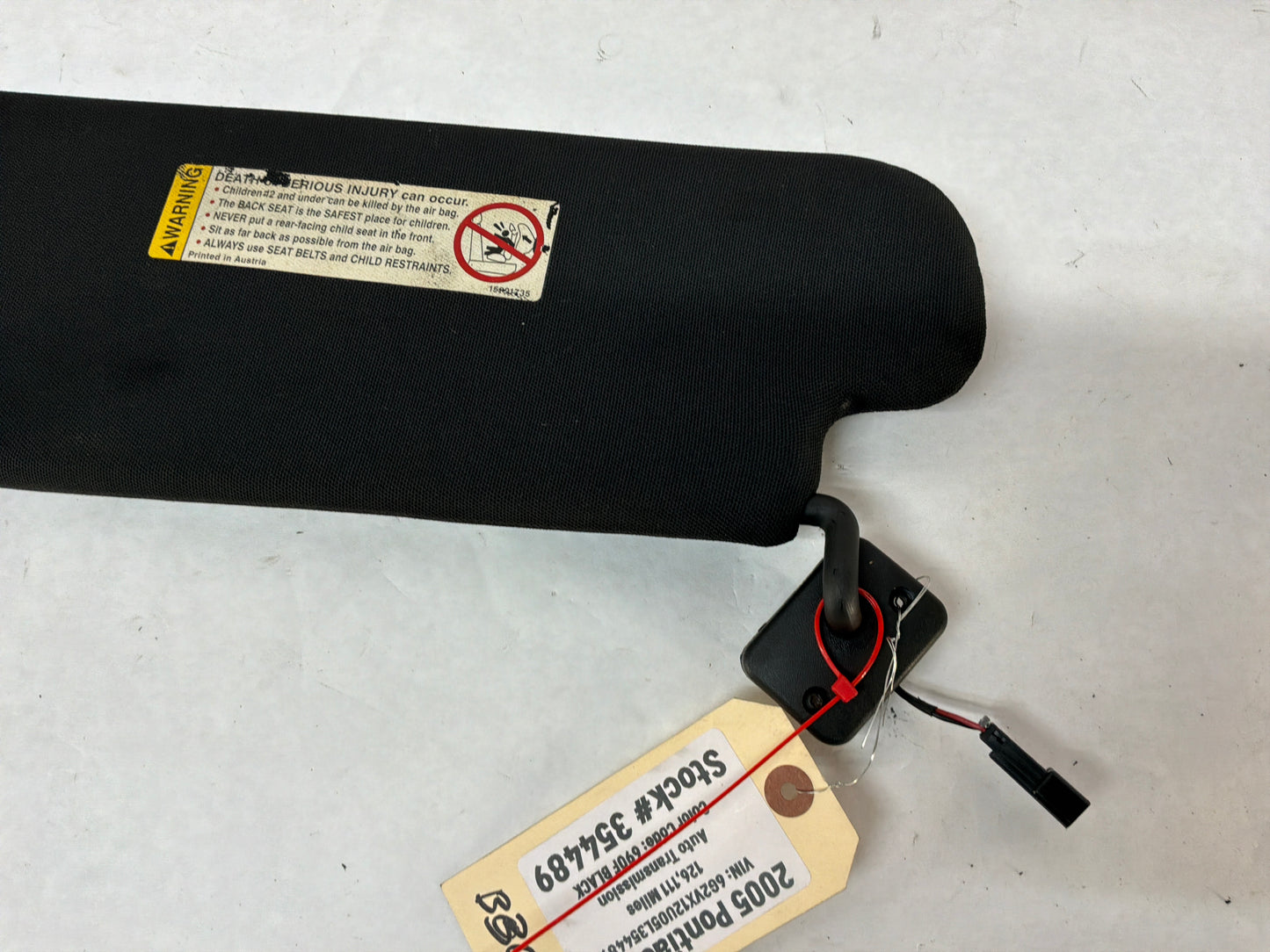 2005 Pontiac GTO RH & LH Sun Visors Shades Sunvisors w/ Clips OEM