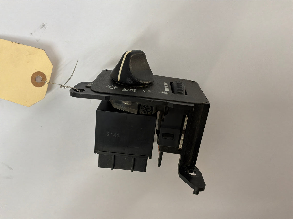 2002 Chevy Camaro Z28 Headlight Switch Control Button Lights Lamp OEM