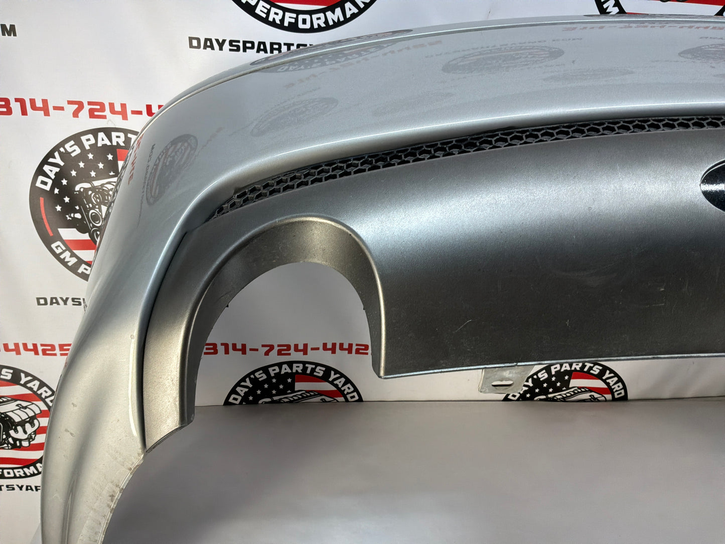 2005 Pontiac GTO Rear Bumper Cover w/ Lower Insert Valance Diffuser Panel Silver OEM