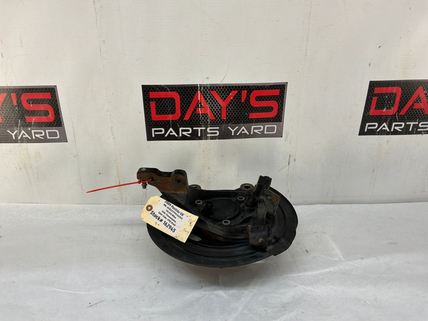 2009 Pontiac G8 GT RH Passenger Front Suspension Spindle Knuckle Hub Assembly OEM