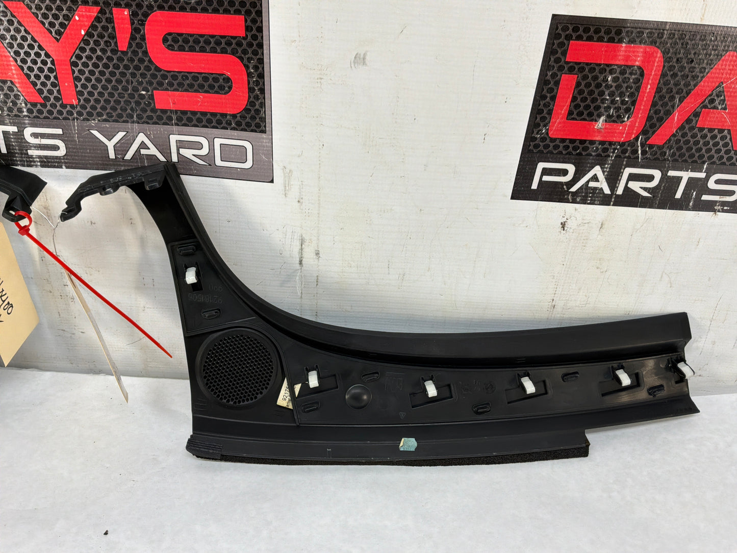 2008 Pontiac G8 GT RH, LH & Center Instrument Dash Panel Cowl Defrost Extensions OEM