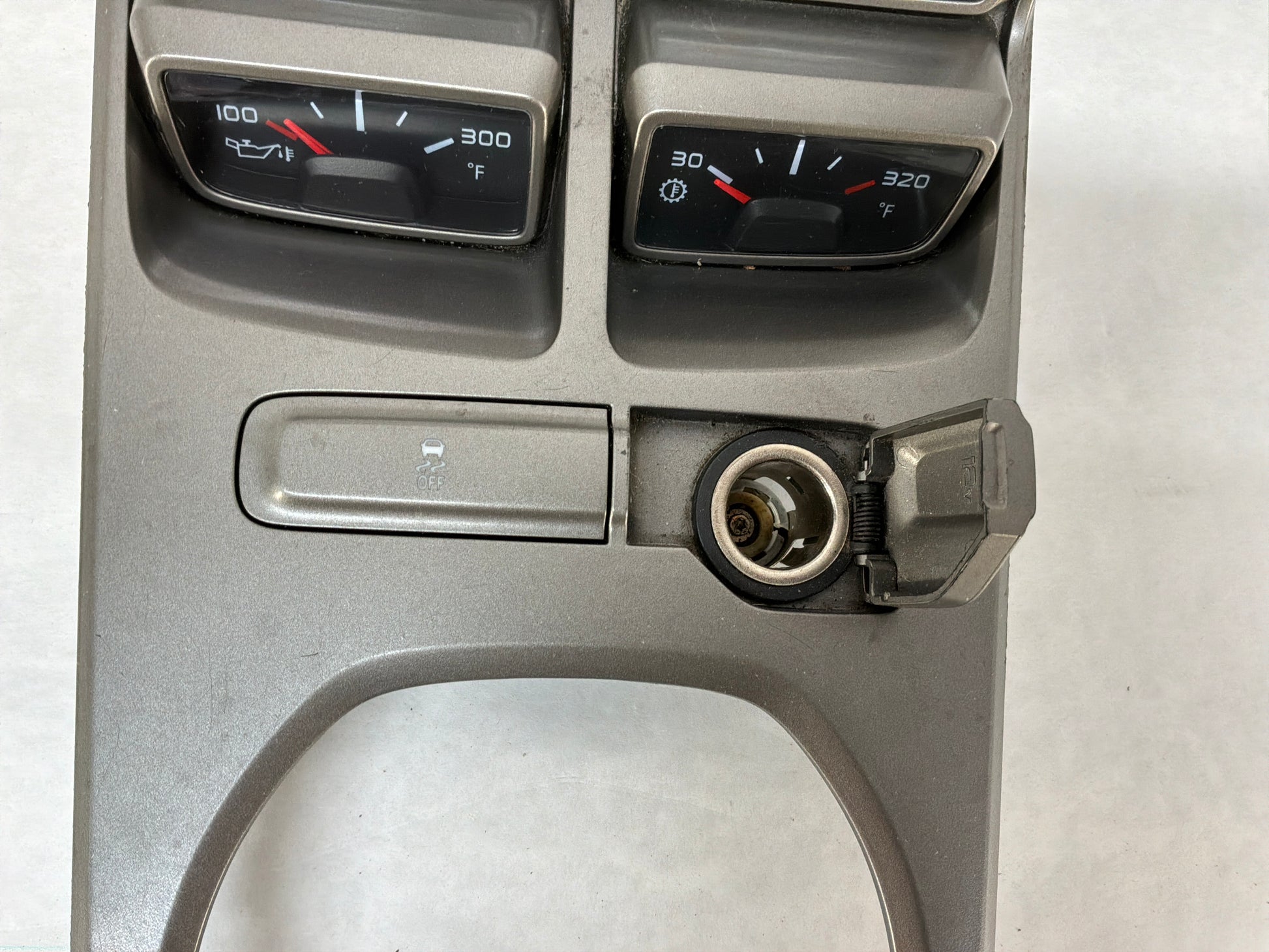 Gauge pod - Day's Parts Yard