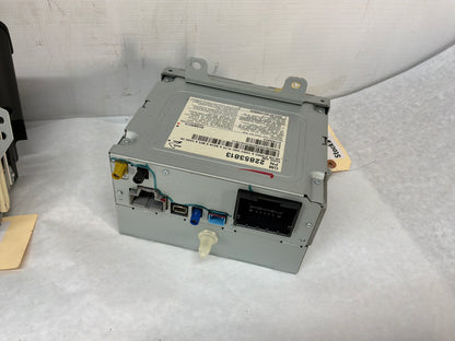 Navigation screen and radio - Day's Parts Yard