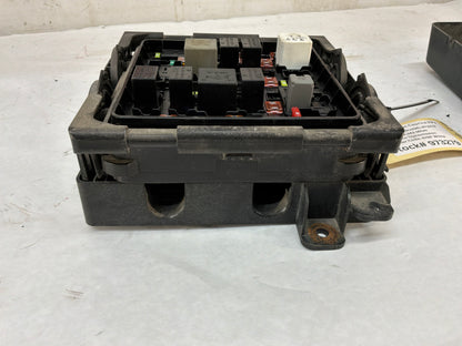 2014 Chevy Caprice PPV Engine Motor Bay Relay Fuse Box Junction Module OEM