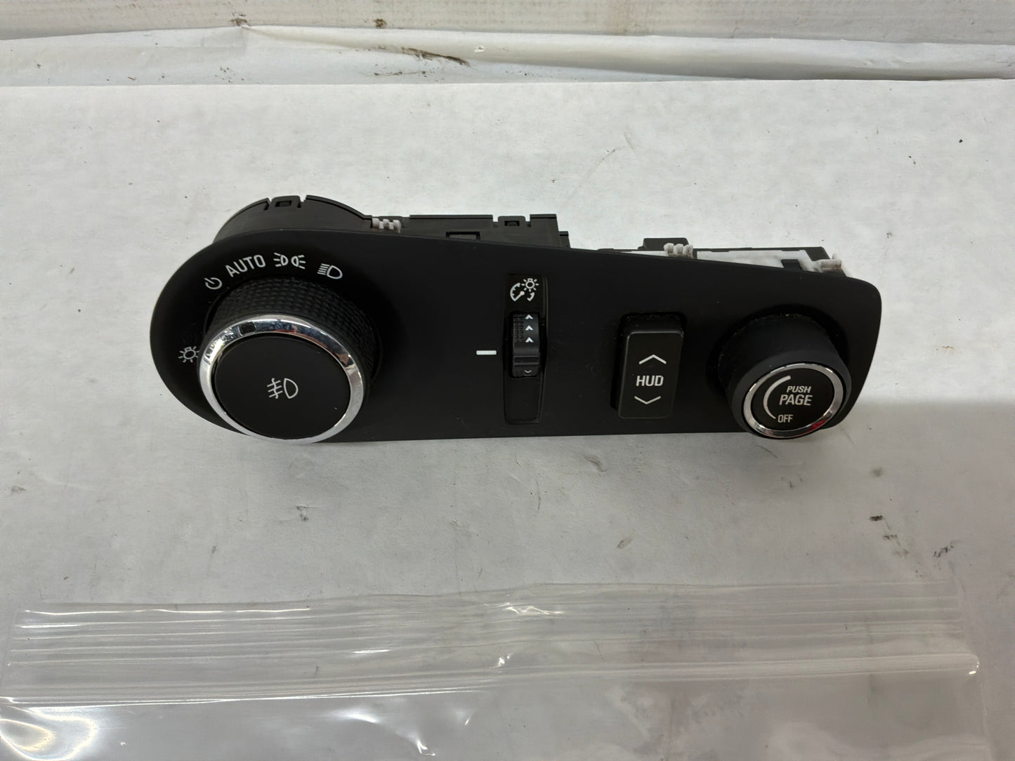 2015 Chevy SS Sedan Headlight Lamp Light Switch w/ Trim Plate OEM
