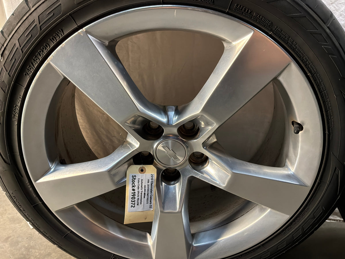 2010 Chevy Camaro SS 20x8 20x9 Factory OEM Wheels Rims with Tires