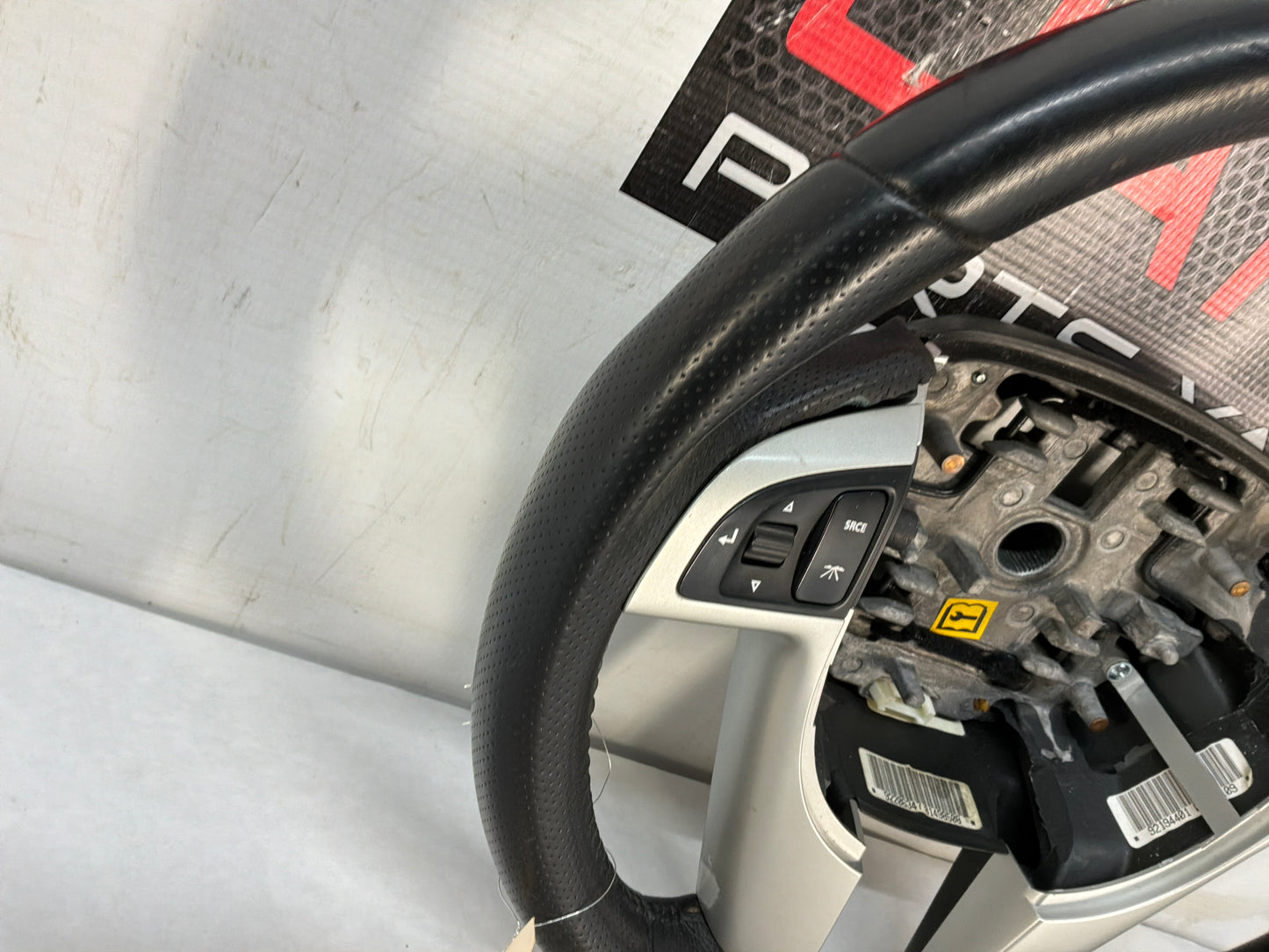 2009 Pontiac G8 GT Steering Wheel OEM - Day's Parts Yard