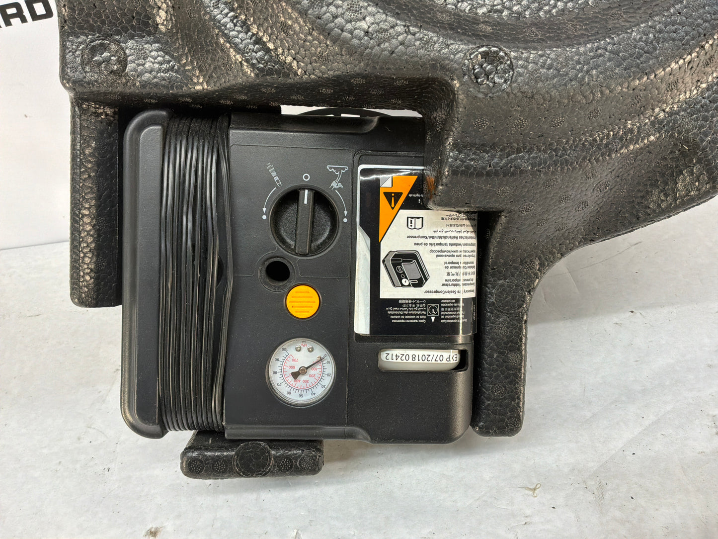 2013 Chevy Camaro 1LE Spare Tire Air Compressor Inflator w/ Sealant OEM