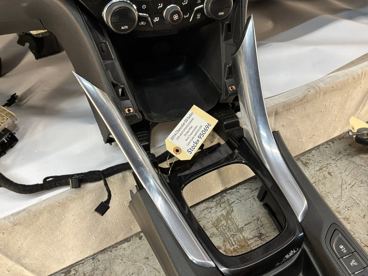 2014 Chevy SS Sedan Complete Dash w/ Center Console & Shifter OEM