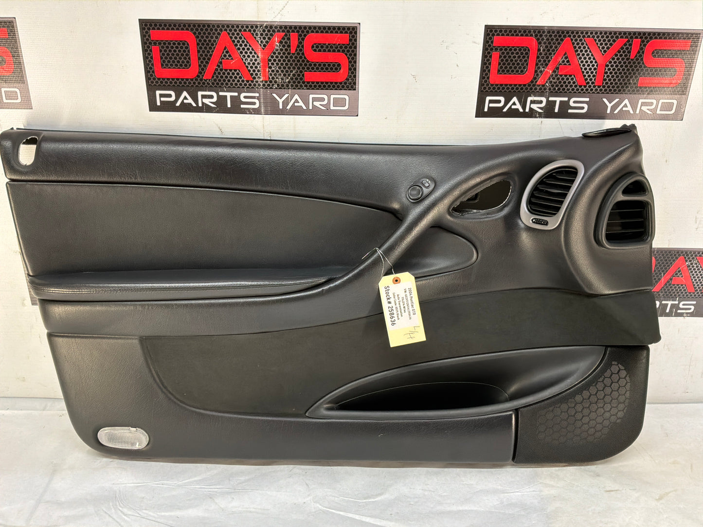 2004 Pontiac GTO LH Driver Front Interior Door Panel Trim OEM