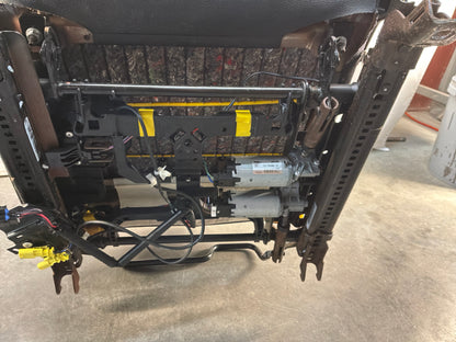 Front seats - Day's Parts Yard