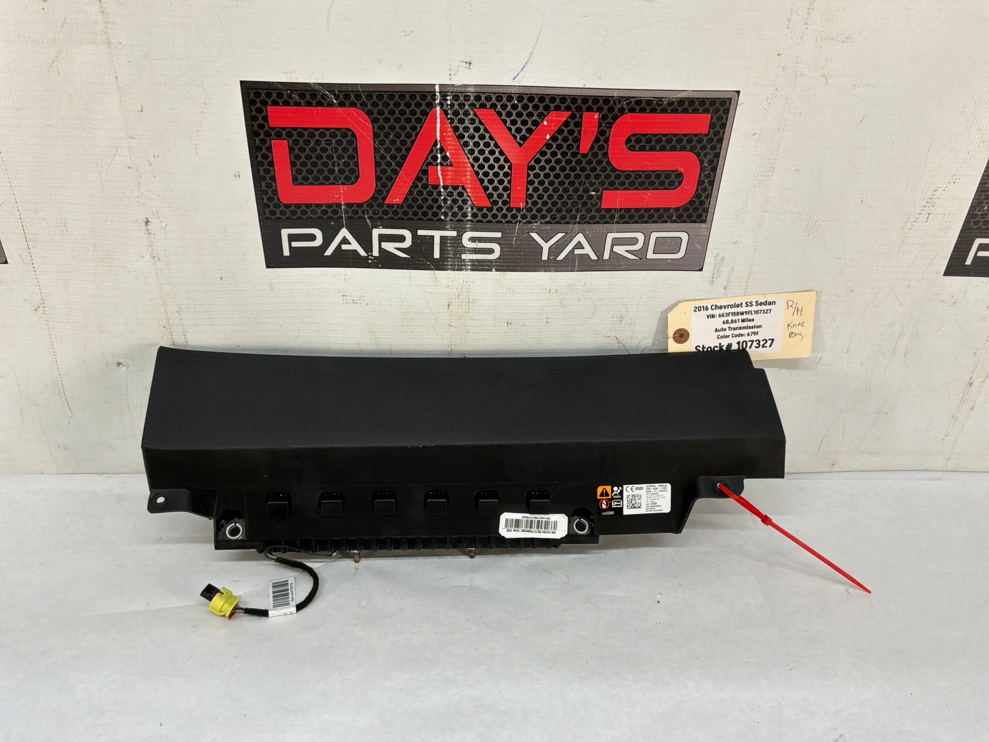 Lh knee airbag - Day's Parts Yard