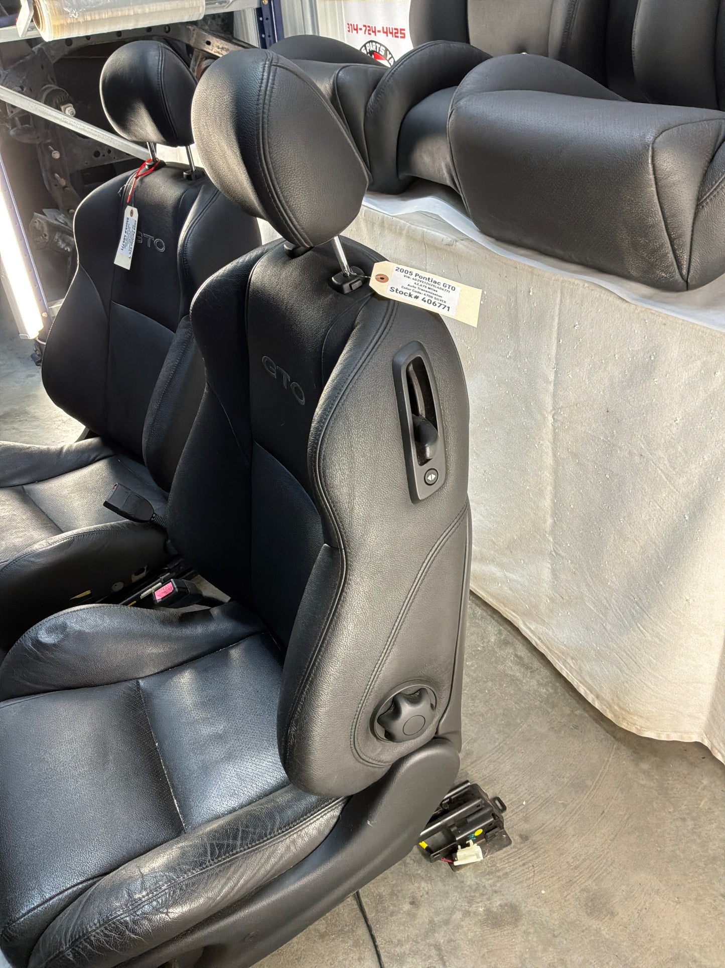 2005 Pontiac GTO Black Leather Front and Rear Seats Set OEM