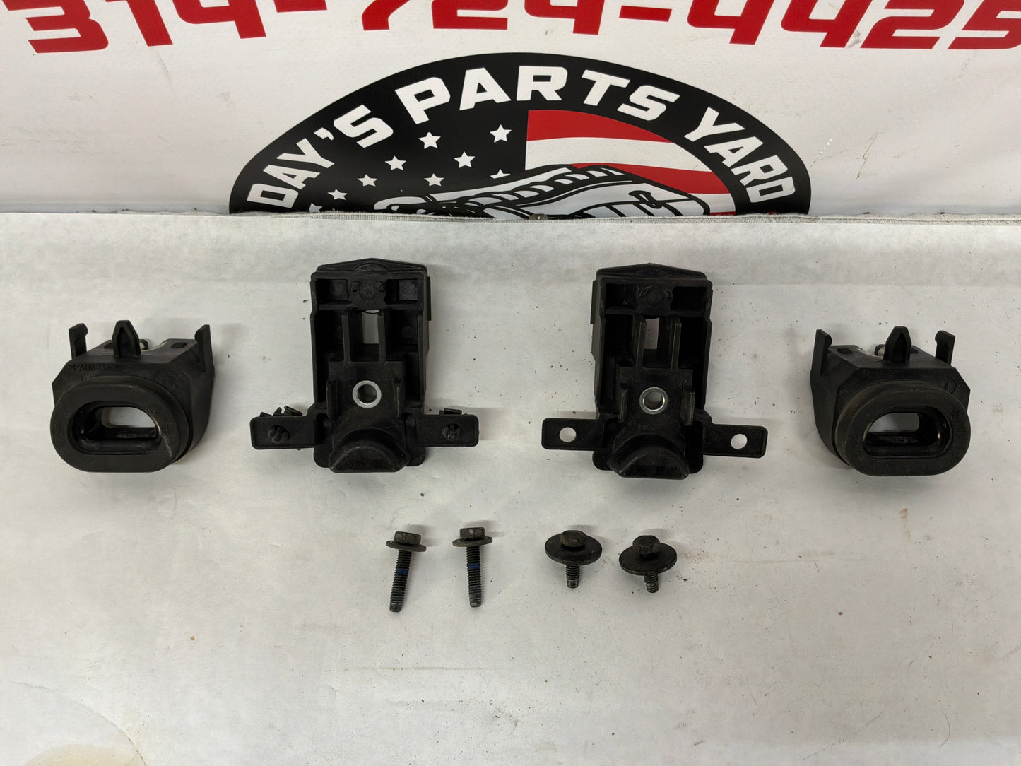 2017 Chevy SS Sedan RH & LH Upper & Lower Radiator Bracket Mounts Bushings OEM
