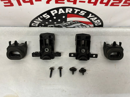 2017 Chevy SS Sedan RH & LH Upper & Lower Radiator Bracket Mounts Bushings OEM