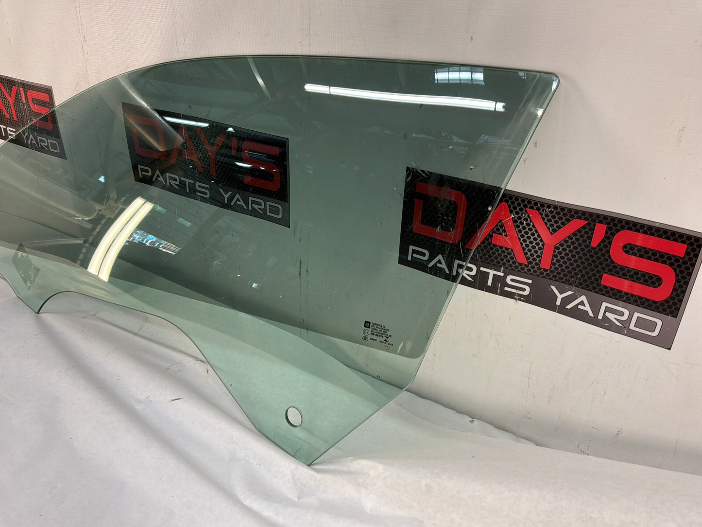 2016 Cadillac ATS-V Coupe LH Driver Front Door Window Glass OEM