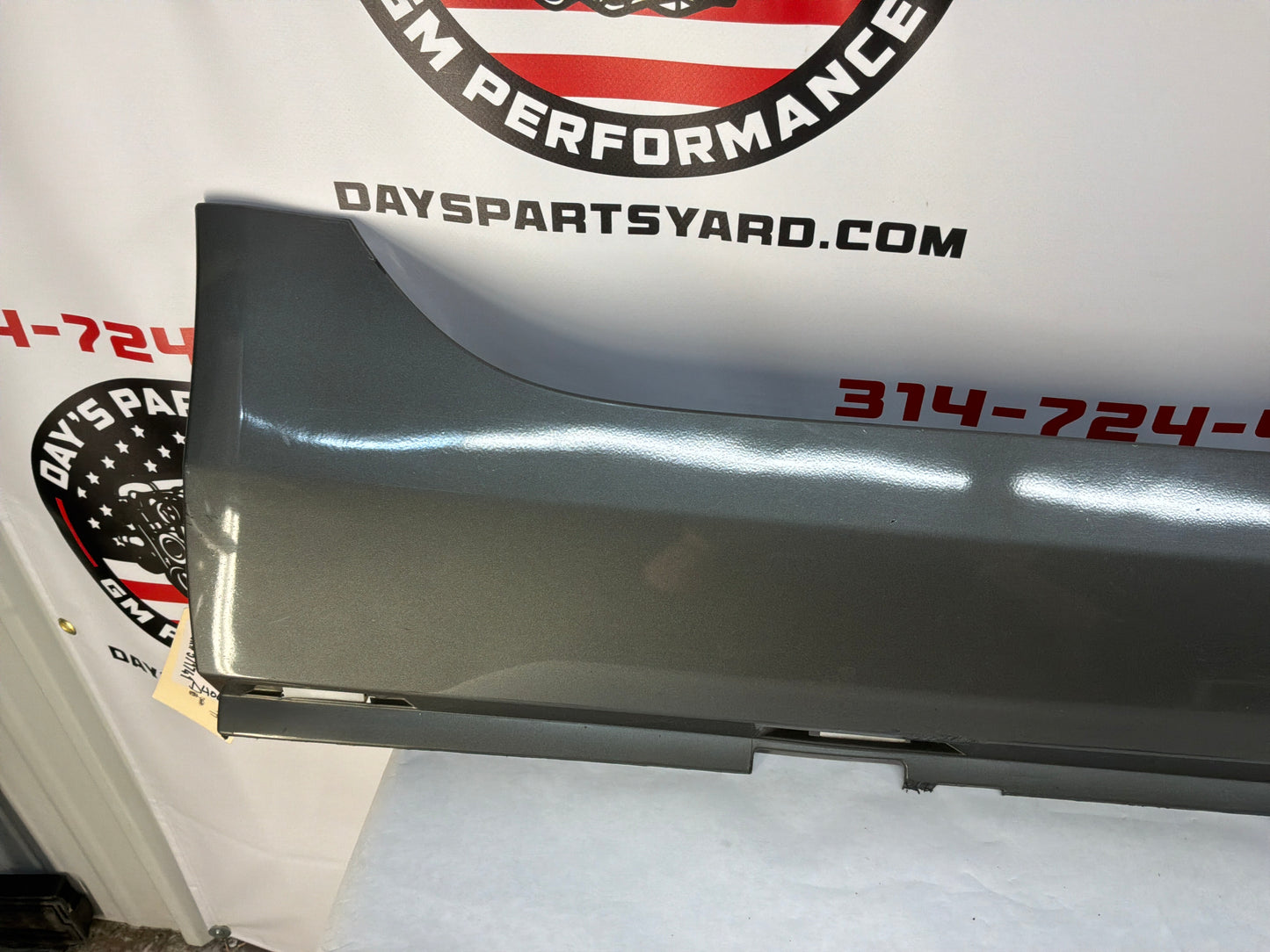 2011 Chevy Caprice PPV RH Passenger Rocker Molding Side Skirt Panel Trim Molding OEM