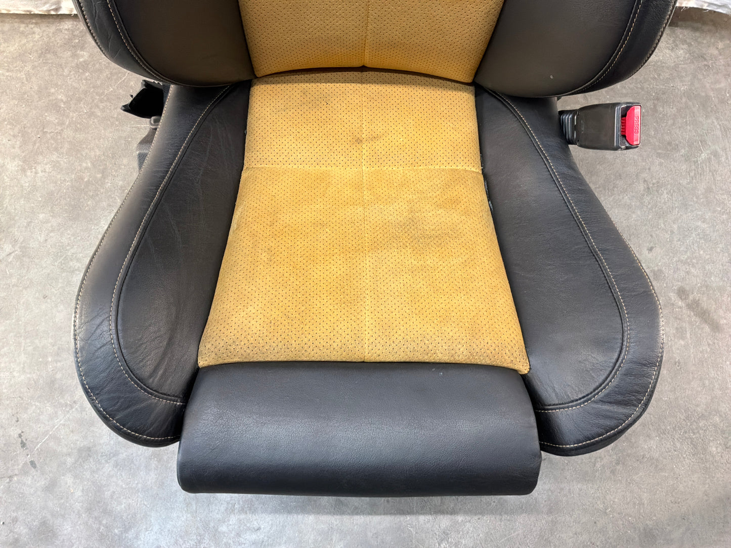 2011 Cadillac CTS-V Coupe Recaro Front RH Passenger Seat OEM