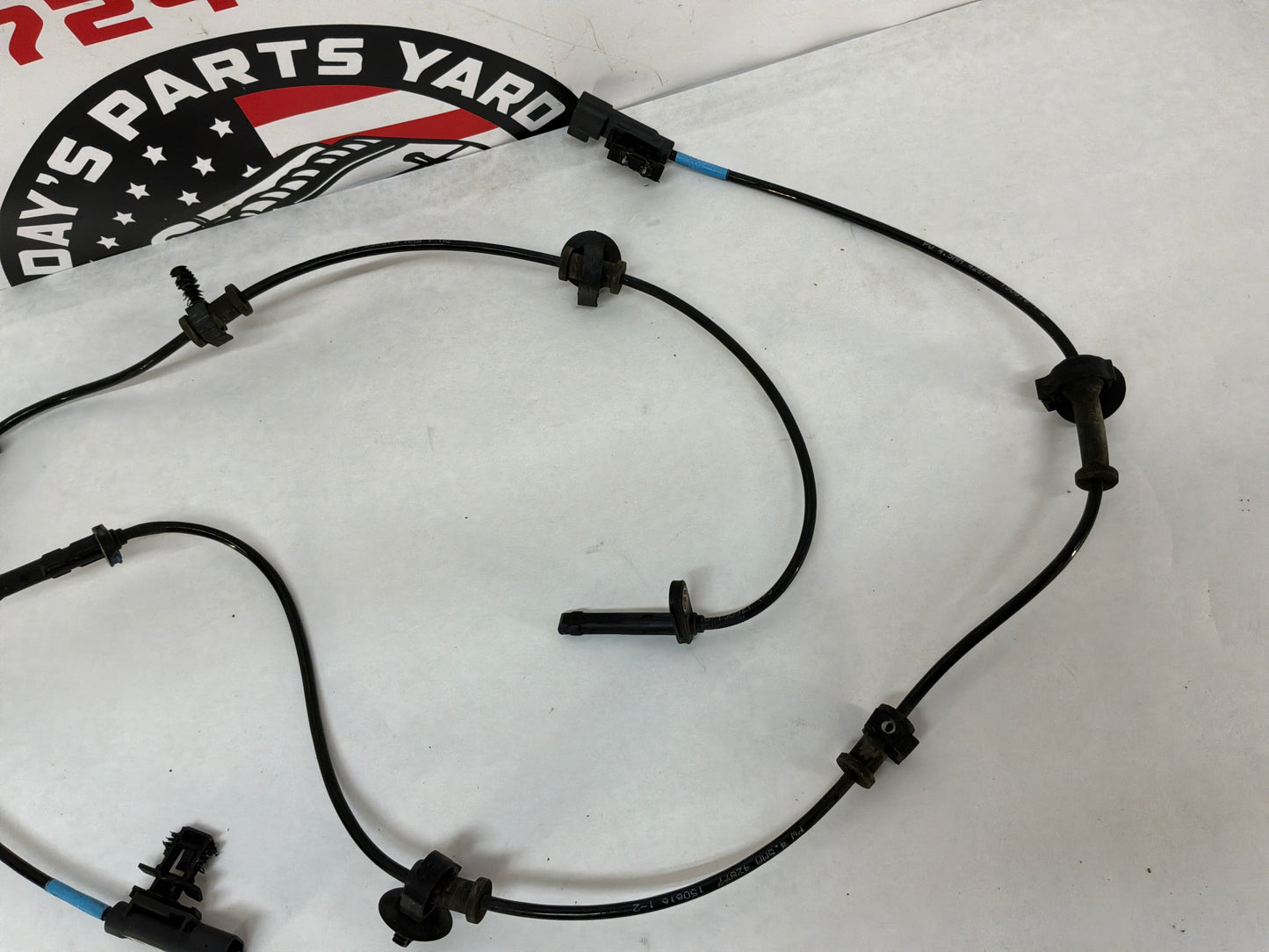 2016 Cadillac CTS-V RH & LH Rear ABS Speed Sensor Wire OEM