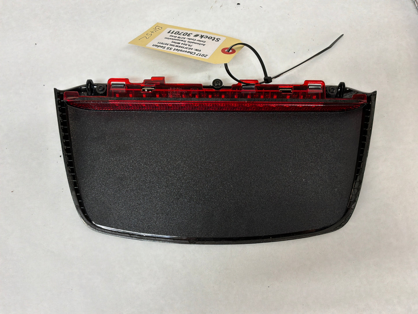 2015 Chevy SS Sedan 3rd Third High Mount Brake Light Rear Center Stop Lamp OEM