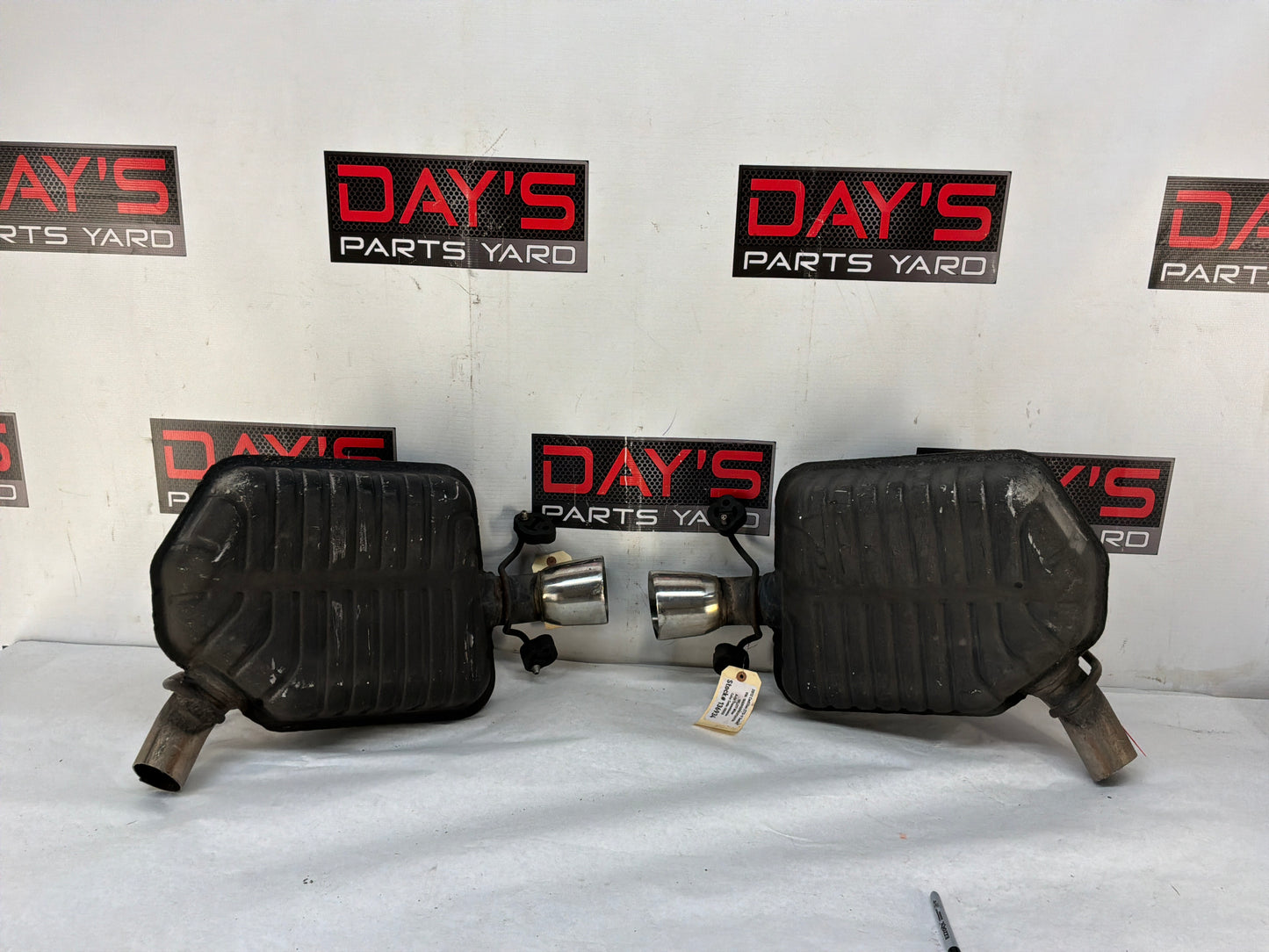 Rh lh mufflers - Day's Parts Yard