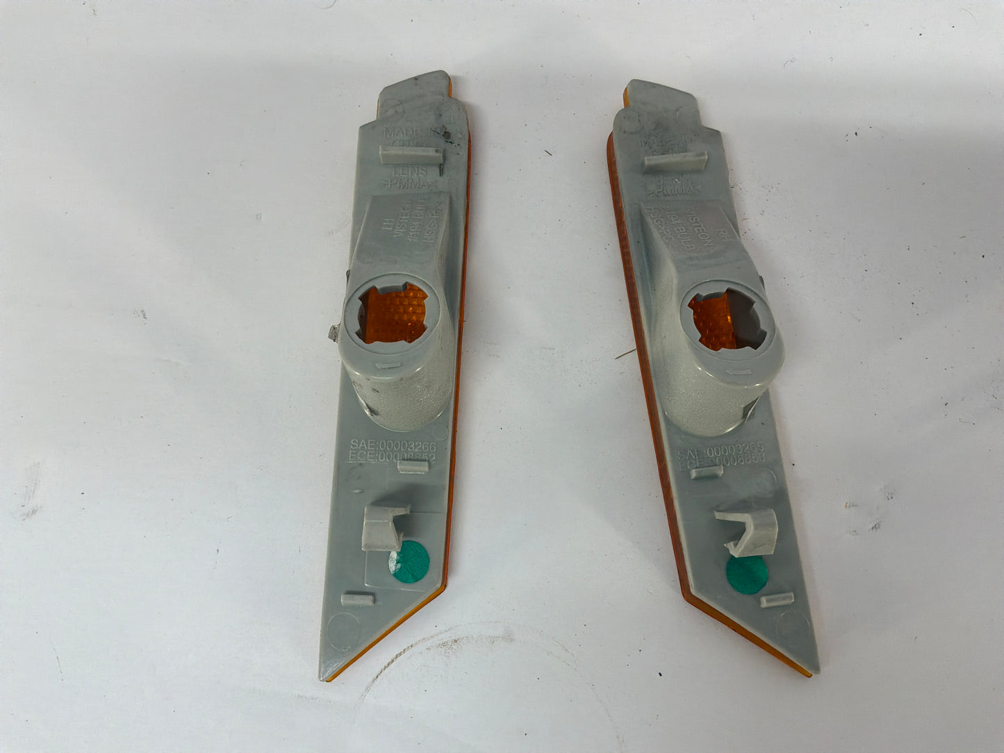 2013 Chevy Camaro ZL1 RH & LH Front Marker Lights OEM