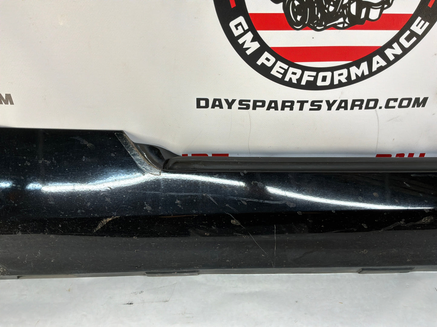 2015 Chevy Camaro SS 1LE RH Passenger Rocker Molding Side Skirt Panel OEM