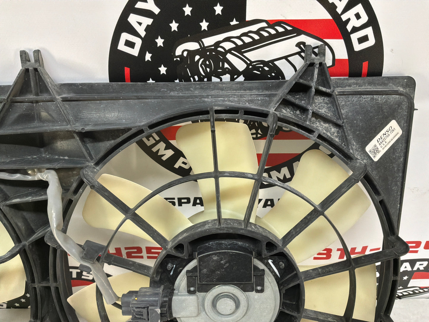 2014 Chevy Camaro SS Dual Radiator Cooling Fans Assembly OEM