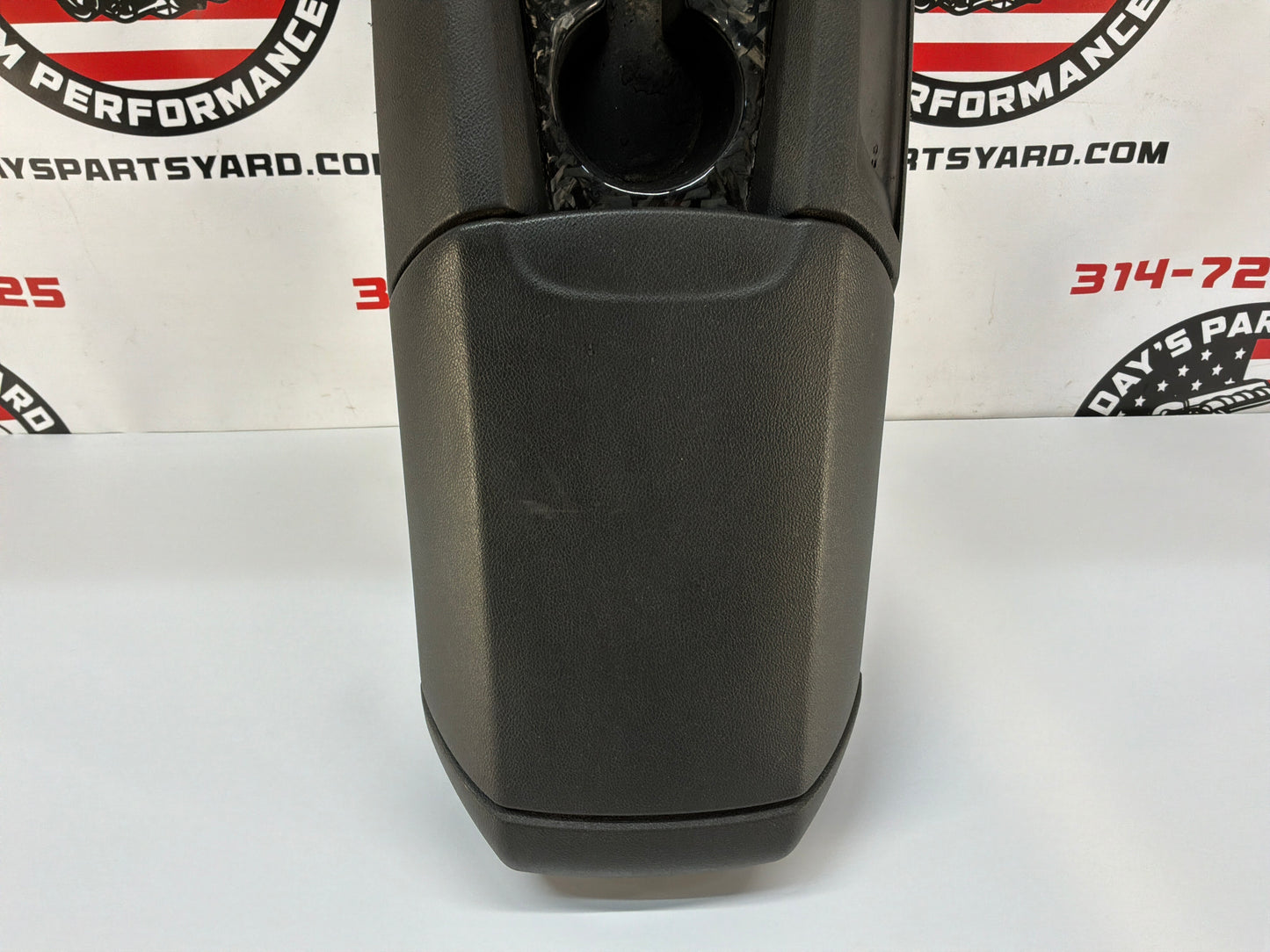 2015 Chevy Camaro SS 1LE Complete Center Console Arm Rest OEM