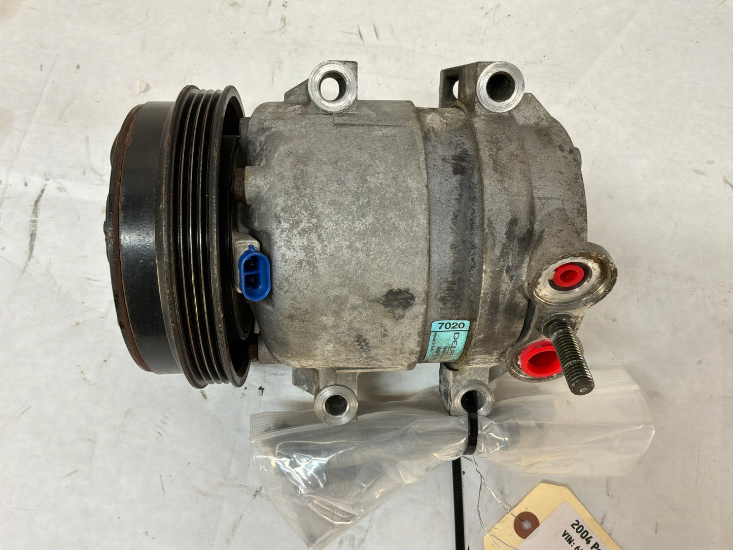 2004 Pontiac GTO AC Air Conditioner Compressor w/ Hardware OEM