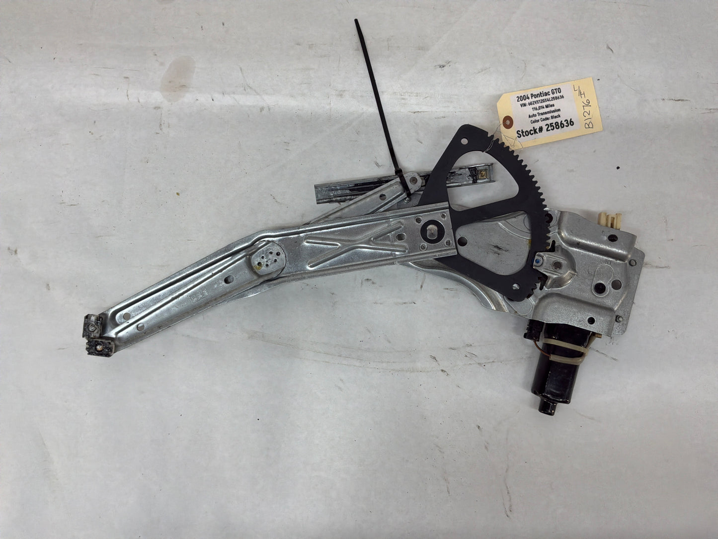 2004 Pontiac GTO LH Driver Front Window Regulator Motor OEM
