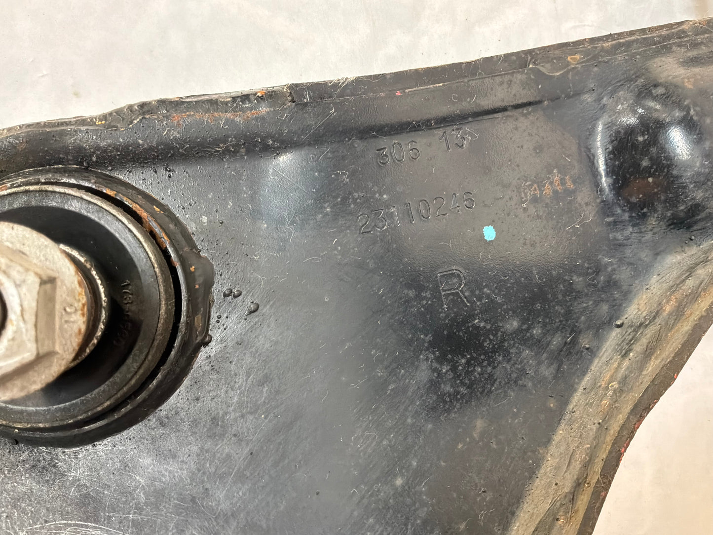 2014 Chevy Camaro SS RH Passenger Rear Suspension Upper Control Arm OEM - Day's Parts Yard