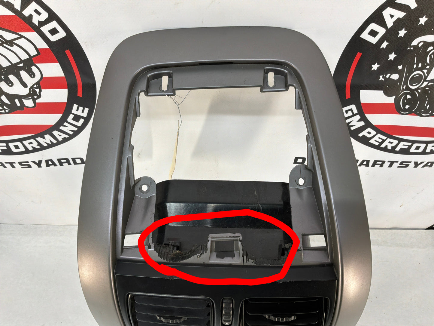 2005 Pontiac GTO Radio bezel