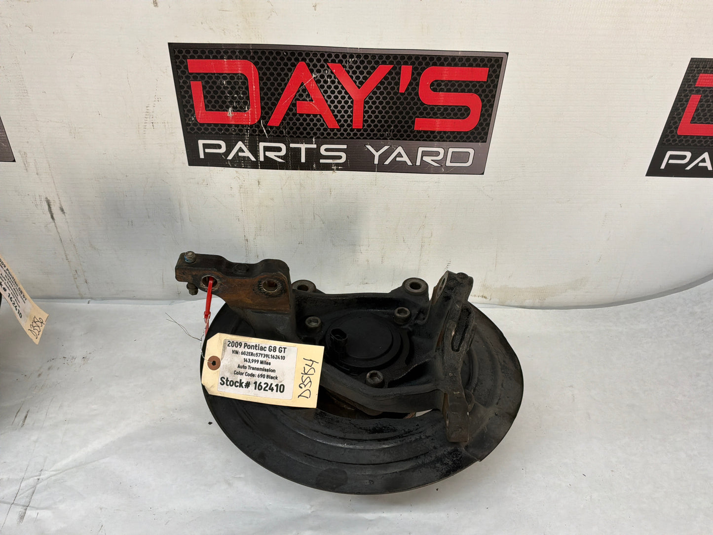 Rh front spindle - Day's Parts Yard